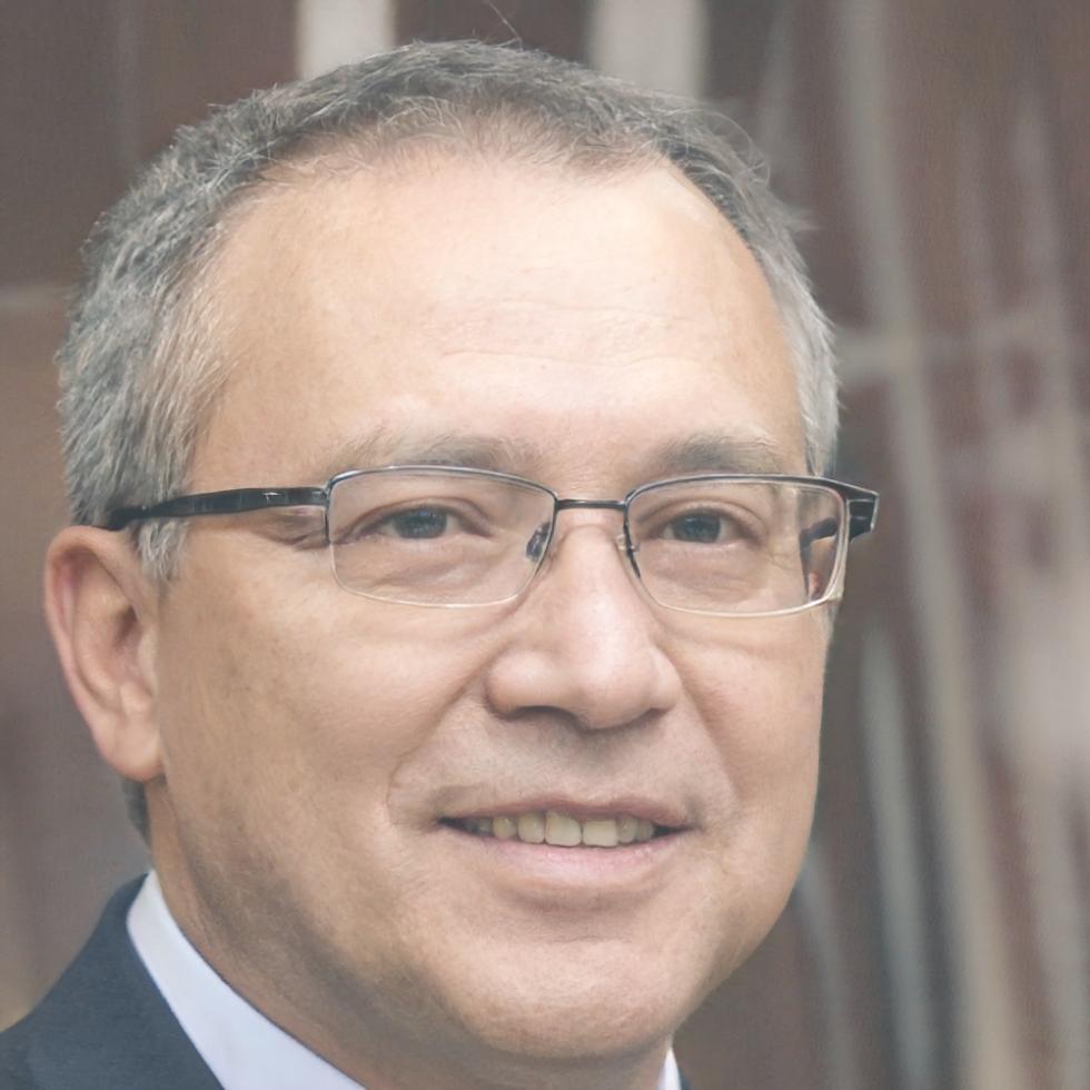 Michael Chen, Senior Financial Analyst